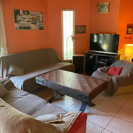 Holiday home Maison Avec Jardin, 10 Pers, A Pied, - Fr-1-239-1035