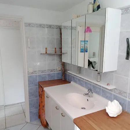 Maison Avec Jardin, 10 Pers, A Pied, - Fr-1-239-1035 * Capbreton