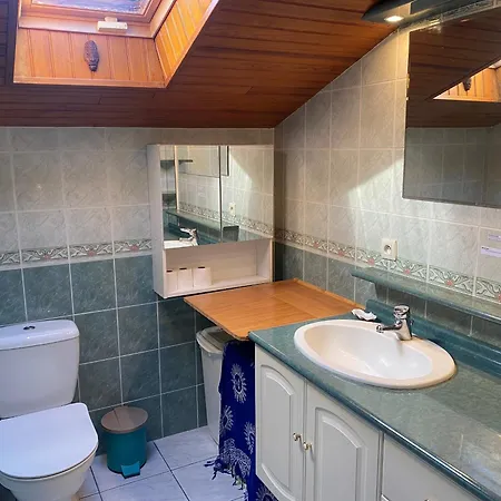 Maison Avec Jardin, 10 Pers, A Pied, - Fr-1-239-1035