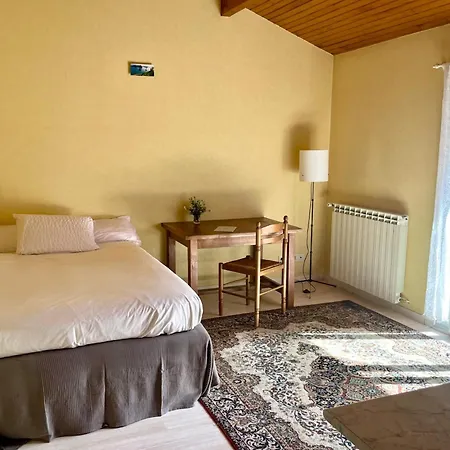 Hébergement de vacances Maison De Charme Avec Jardin, 9 Couchages, - Fr-1-239-1035 *
